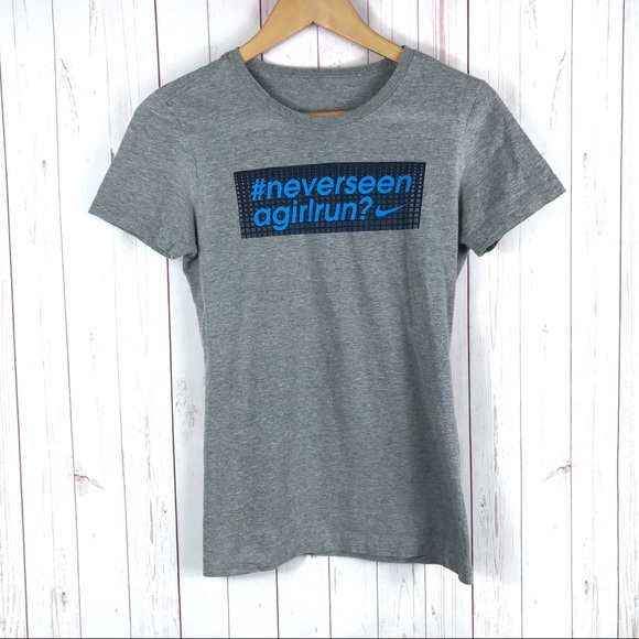 Nike Tops - Nike Women’s Graphic Running T-Shirt Size M